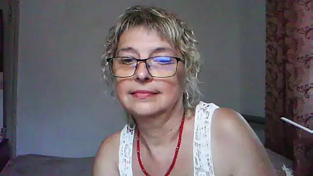 Snapshot of ElizabethGorden chatting on 06.30.26 ElizabethGorden online show from 06.30.26