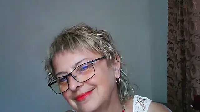 Snapshot of ElizabethGorden chatting on 07.03.26 ElizabethGorden online show from 07.03.26