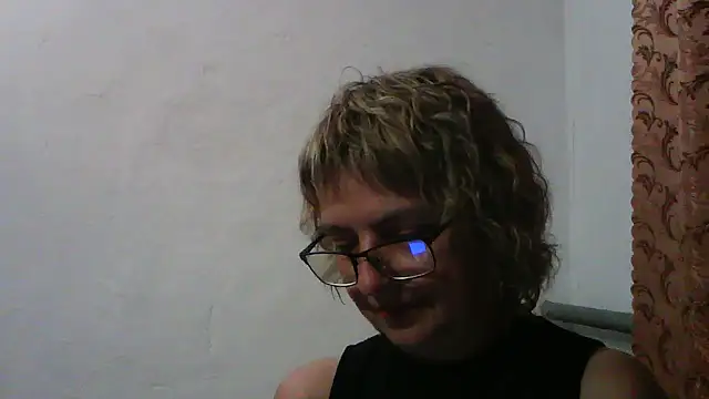 Snapshot of ElizabethGorden chatting on 07.12.26 ElizabethGorden online show from 07.12.26