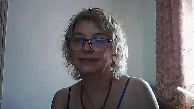 Snapshot of ElizabethGorden chatting on 07.13.26 ElizabethGorden online show from 07.13.26