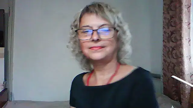 Snapshot of ElizabethGorden chatting on 07.28.26 ElizabethGorden online show from 07.28.26
