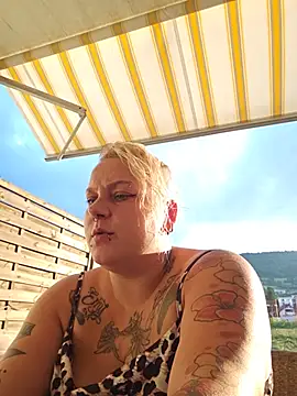 Lady Peggi online show from 08.05.26