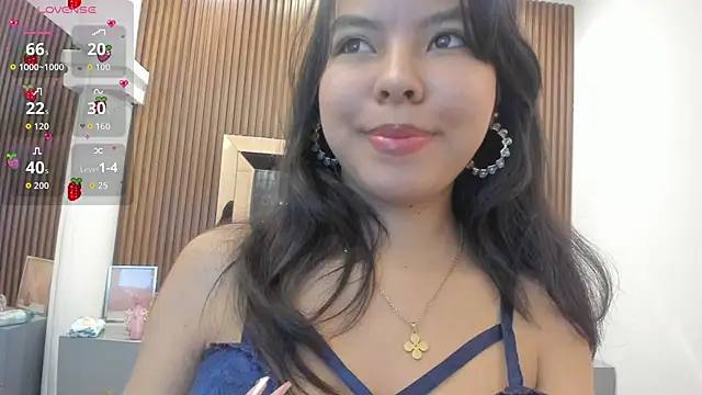 Snapshot of Dulce_Glamor_ chatting on 06.30.26 Dulce Glamor online show from 06.30.26
