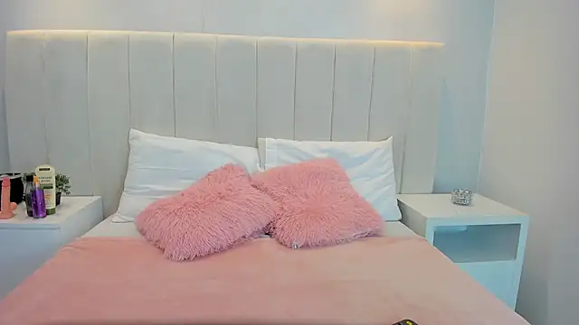 Anny bakers  online show from 07.03.26
