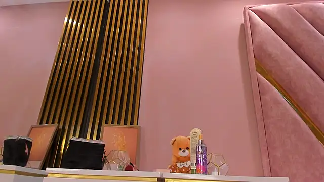 Anny bakers  online show from 07.28.26