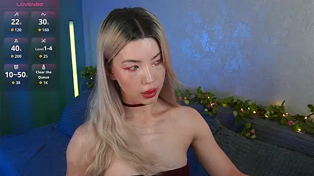 LindaThackerr online show from 06.20.26