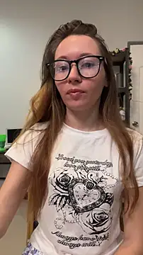 Mini girl do it better online show from 05.25.26