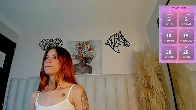 Kira Venom online show from 06.17.26