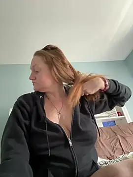 Snapshot of Kellilyn10 chatting on 06.09.26 Kellilyn10 online show from 06.09.26