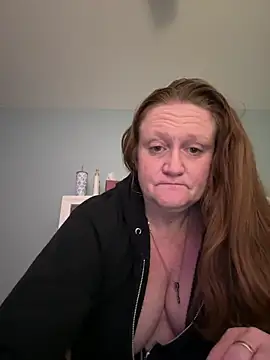 Snapshot of Kellilyn10 chatting on 06.16.26 Kellilyn10 online show from 06.16.26