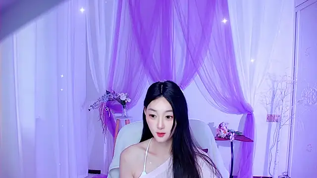 Tili Lucky online show from 08.08.26