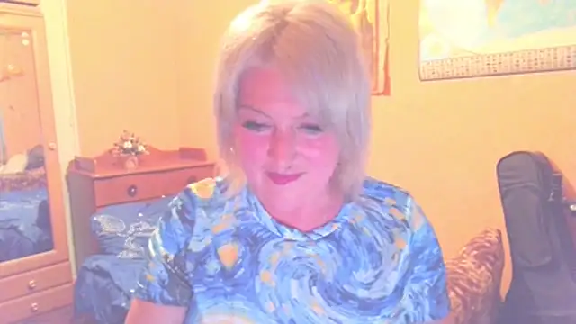 Snapshot of MollyyJoyy chatting on 05.25.26 MollyyJoyy online show from 05.25.26
