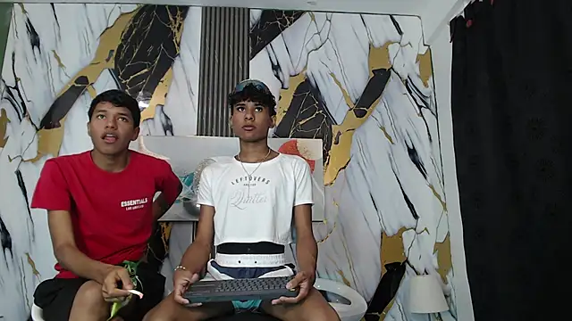 Snapshot of BOUL_GUYS chatting on 06.09.26 BOUL GUYS online show from 06.09.26