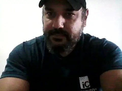 Snapshot of stallony chatting on 06.23.26 stallony online show from 06.23.26