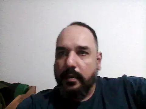 Snapshot of stallony chatting on 07.06.26 stallony online show from 07.06.26