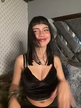 AntonellaCooper Pink online show from 06.24.26