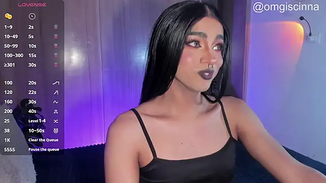 Snapshot of vampy__c1nna chatting on 08.07.26 vampy c1nna online show from 08.07.26