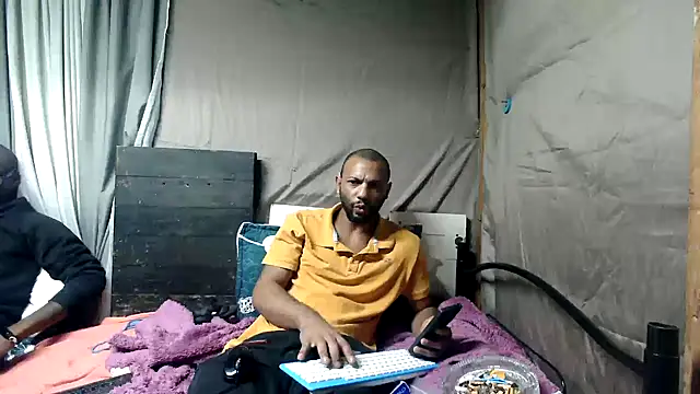 Snapshot of Camodick chatting on 06.16.26 Camodick online show from 06.16.26