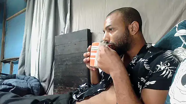 Snapshot of Camodick chatting on 06.18.26 Camodick online show from 06.18.26