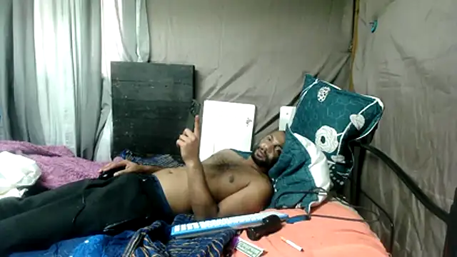 Snapshot of Camodick chatting on 06.19.26 Camodick online show from 06.19.26
