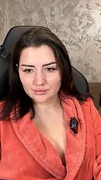 SophiePale online show from 11.28.25