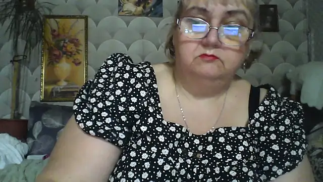 Snapshot of MarinaFarina53 chatting on 06.12.26 MarinaFarina53 online show from 06.12.26
