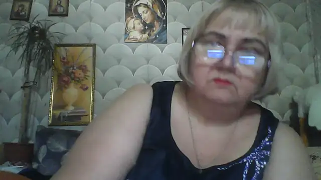 Snapshot of MarinaFarina53 chatting on 06.14.26 MarinaFarina53 online show from 06.14.26