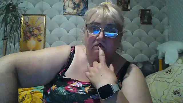 Snapshot of MarinaFarina53 chatting on 06.22.26 MarinaFarina53 online show from 06.22.26
