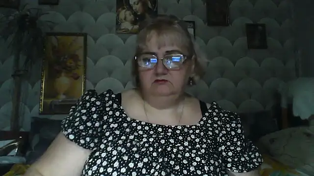 Snapshot of MarinaFarina53 chatting on 06.23.26 MarinaFarina53 online show from 06.23.26