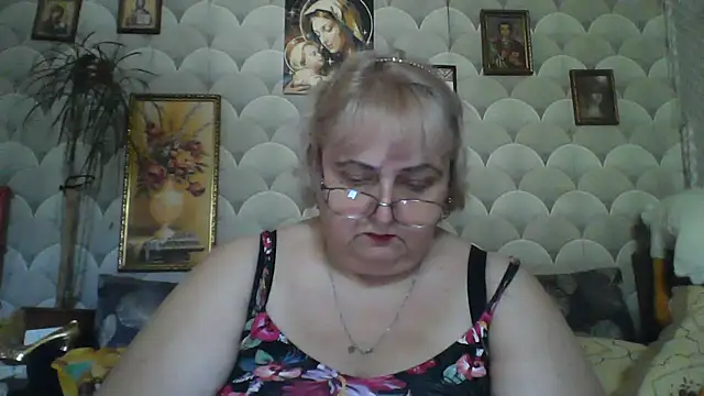 Snapshot of MarinaFarina53 chatting on 06.24.26 MarinaFarina53 online show from 06.24.26