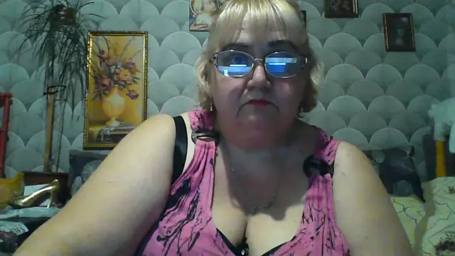 Snapshot of MarinaFarina53 chatting on 06.24.26 MarinaFarina53 online show from 06.24.26