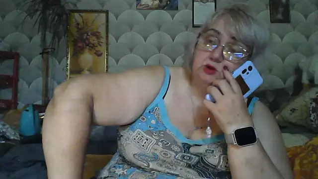Snapshot of MarinaFarina53 chatting on 07.01.26 MarinaFarina53 online show from 07.01.26