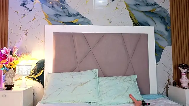 MiiaRousse  online show from 06.20.26