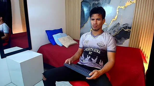 JacobWolf   online show from 05.31.26