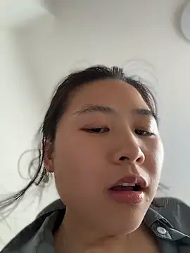 Snapshot of Iridessa- chatting on 06.17.26 Iridessa- online show from 06.17.26