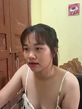 Lili 019 online show from 05.18.26