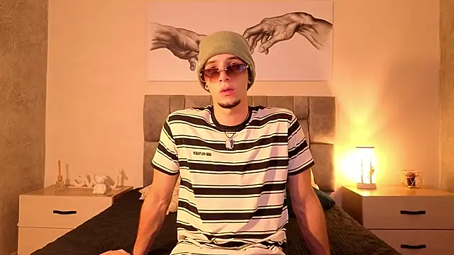 isaacblaze  online show from 05.20.26