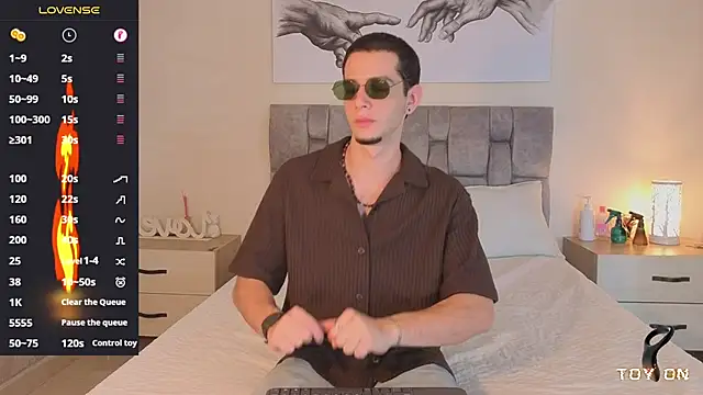 isaacblaze  online show from 07.08.26