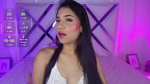 Snapshot of thalia_gomez__ chatting on 06.05.26 thalia gomez online show from 06.05.26