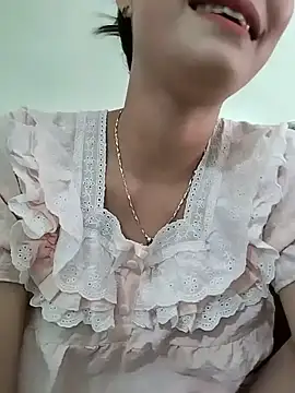 Snapshot of Logii_x chatting on 06.17.26 Logii x online show from 06.17.26