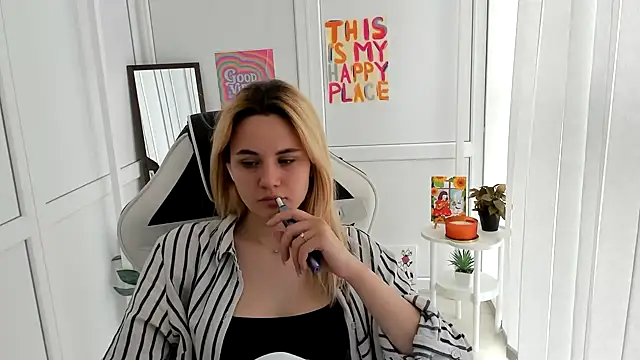 Emma starrs  online show from 06.10.26