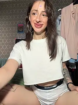 Snapshot of Meow_Mia chatting on 06.22.26 Meow Mia online show from 06.22.26