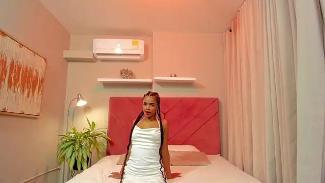 Mia Velvee online show from 06.20.26
