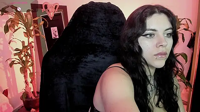 Snapshot of MissCharlottte_18 chatting on 07.12.26 MissCharlottte 18 online show from 07.12.26