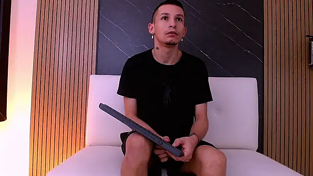 Isak Berekoa online show from 06.13.26