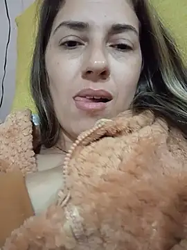 Snapshot of sweet_tifani chatting on 06.14.26 sweet tifani online show from 06.14.26
