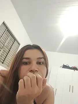 Snapshot of Evellynsexy chatting on 07.14.26 Evellynsexy online show from 07.14.26