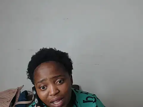 African Busty online show from 06.12.26