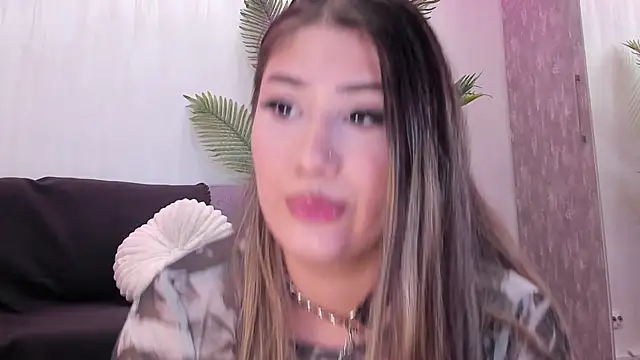 VivianneNicole online show from 05.14.26