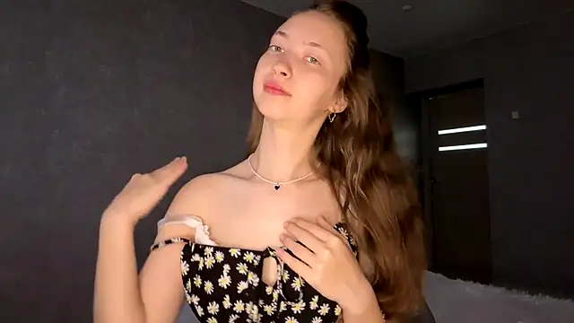 Emily Mur  online show from 07.06.26